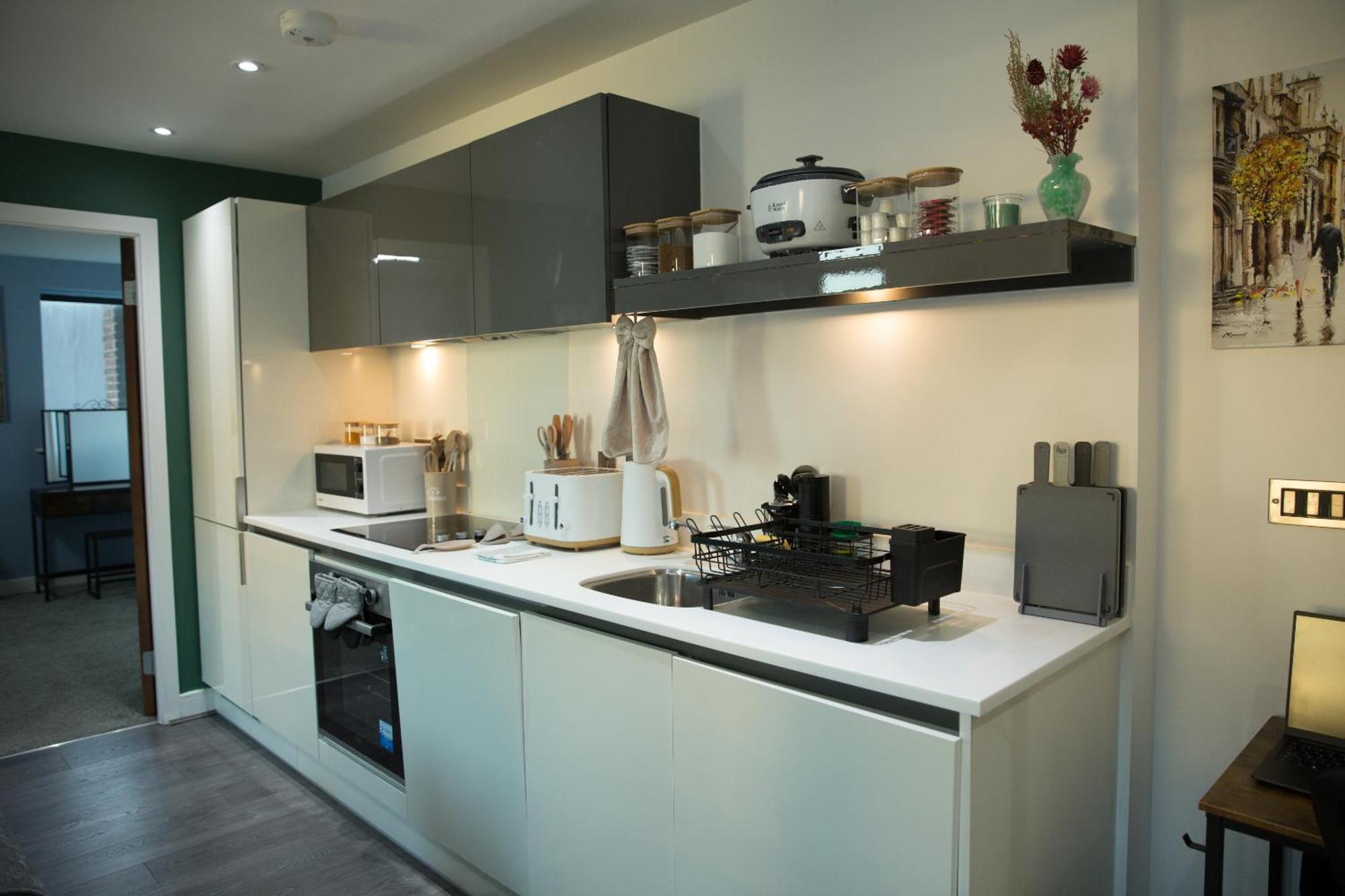 Sweet Stay, 2 Bed Apartment *